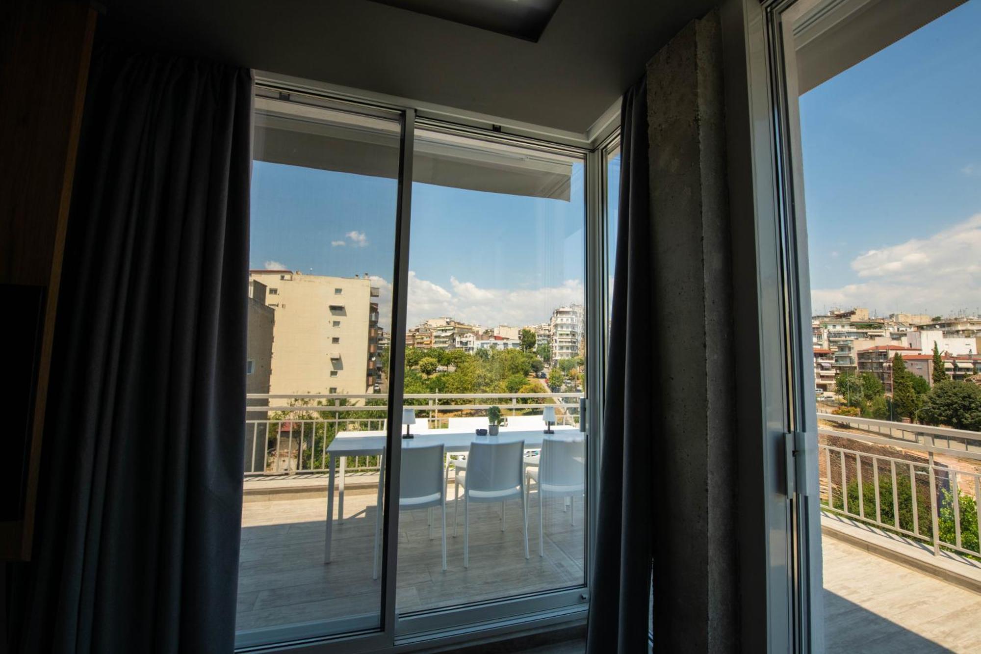Skia Luxury Living Above The Walls Салоники Экстерьер фото