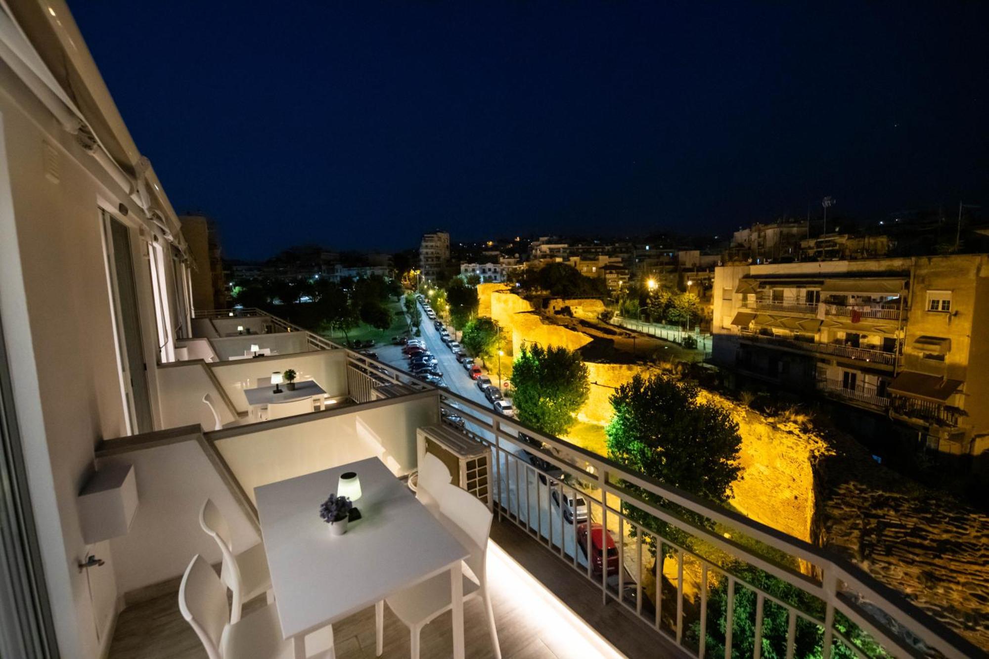 Skia Luxury Living Above The Walls Салоники Экстерьер фото